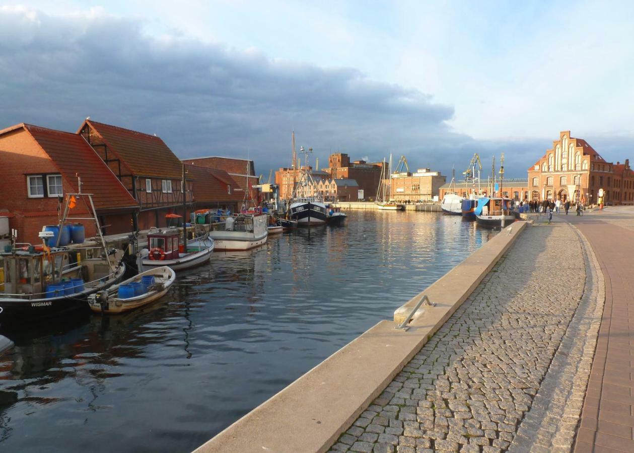 Pension Am Burgwall Wismar Luaran gambar