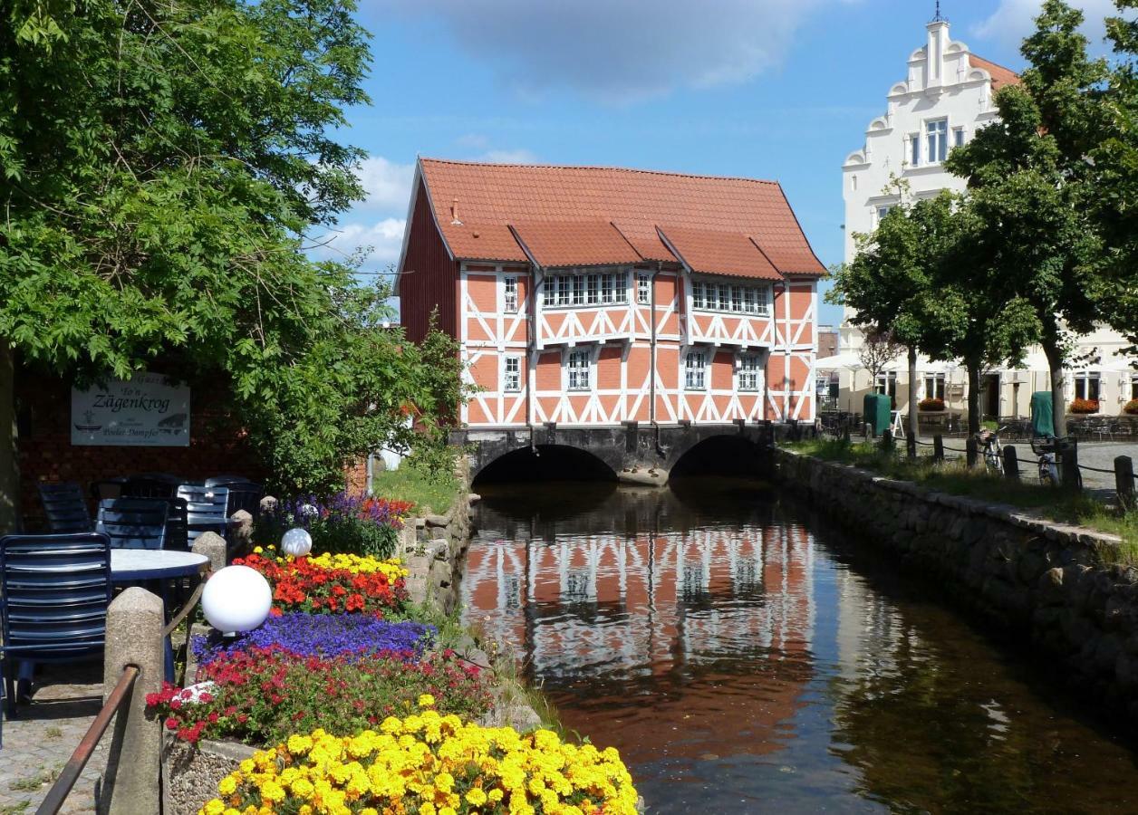 Pension Am Burgwall Wismar Luaran gambar